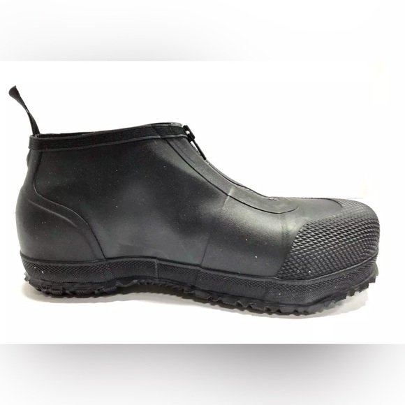 Bogs Mens Overshoe Zip Waterproof Boot Black Size US11 M EU44 main image 5